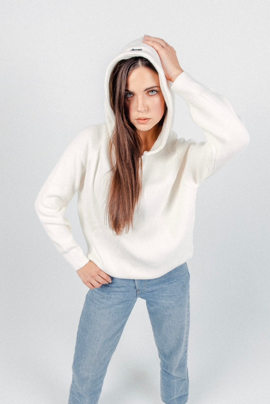 White James Knitted Overhead