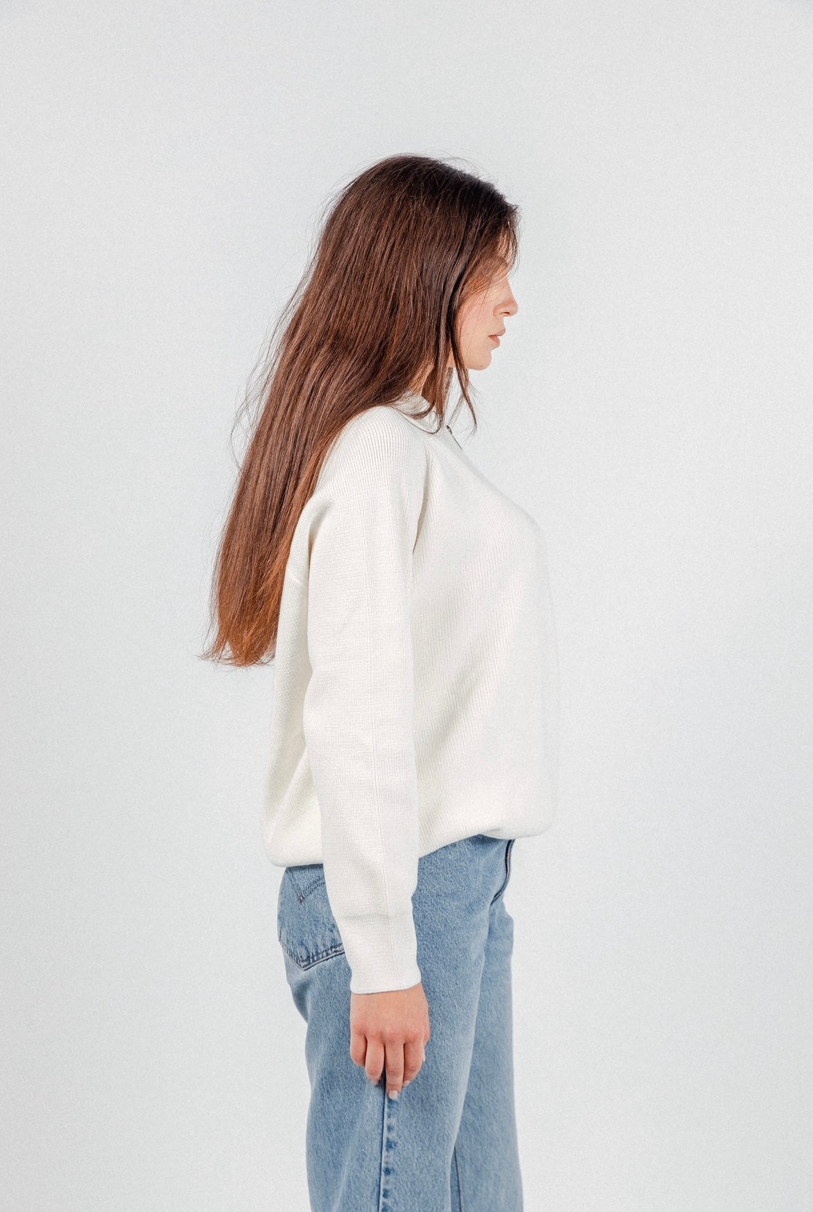 White James Knitted Overhead